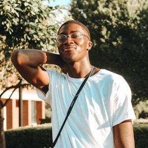 Meet your Posher, Anton'e